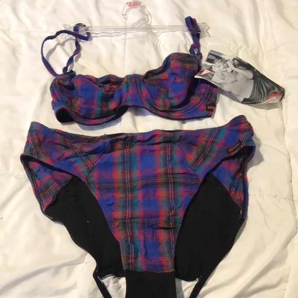 - Vintage ,Anna Nicole Smith collectible inner wear set by Guess